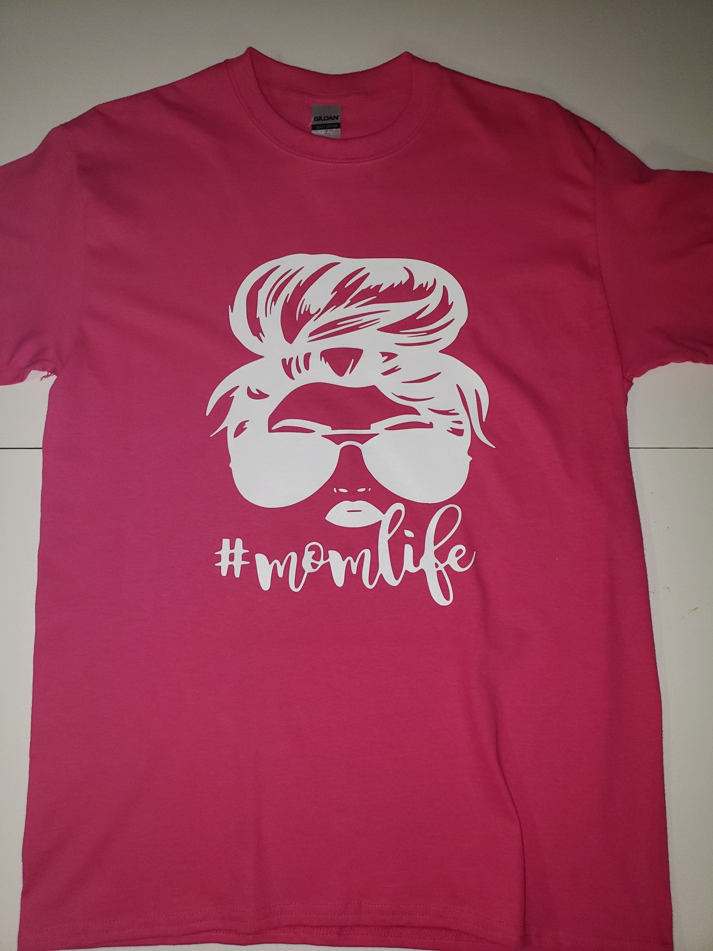 "#MomLife" Custom T-shirt