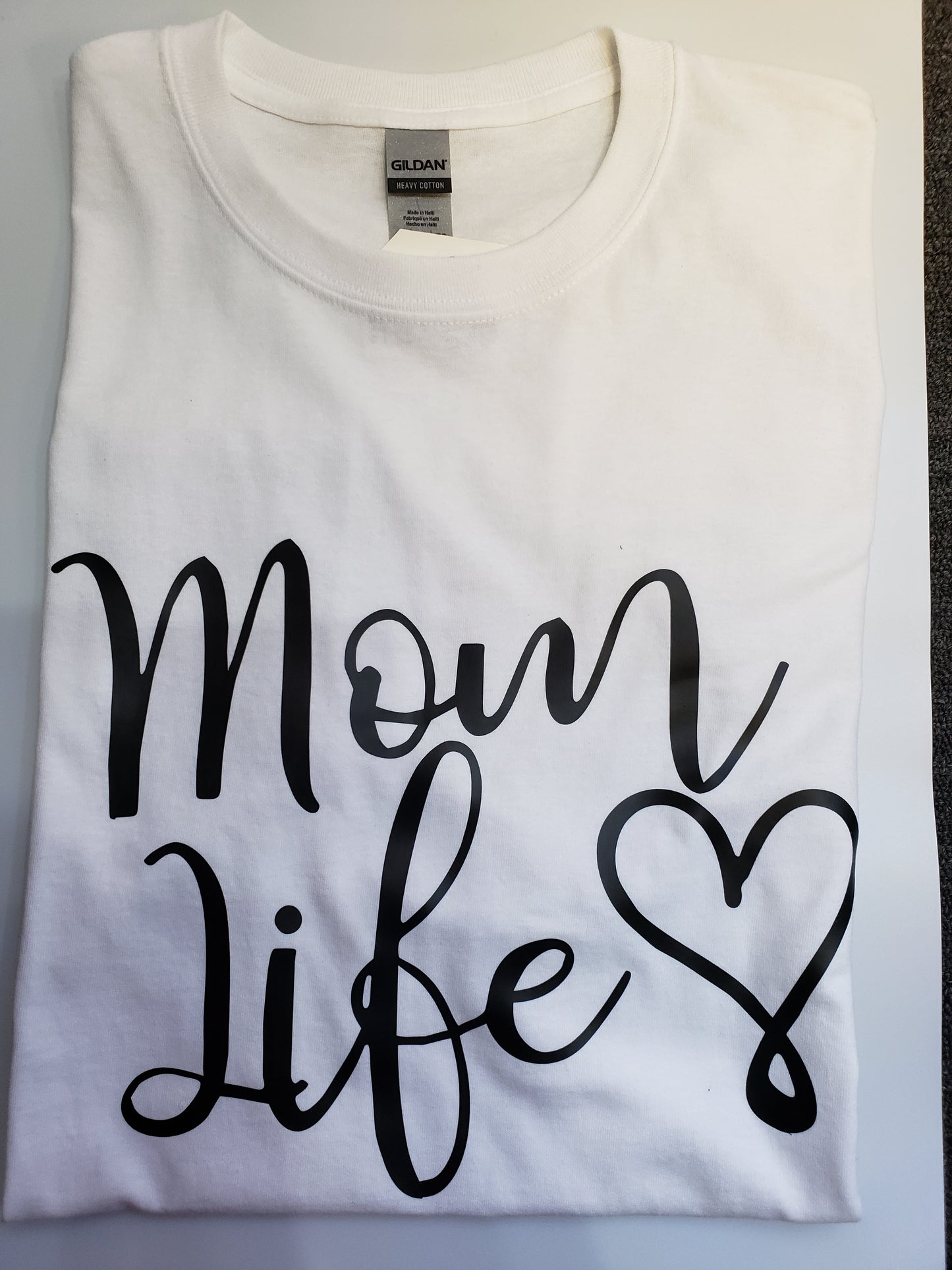 " Mom Life" Custom T-shirt